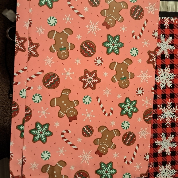 160 pc Christmas shipping bundle - Picture 2 of 8